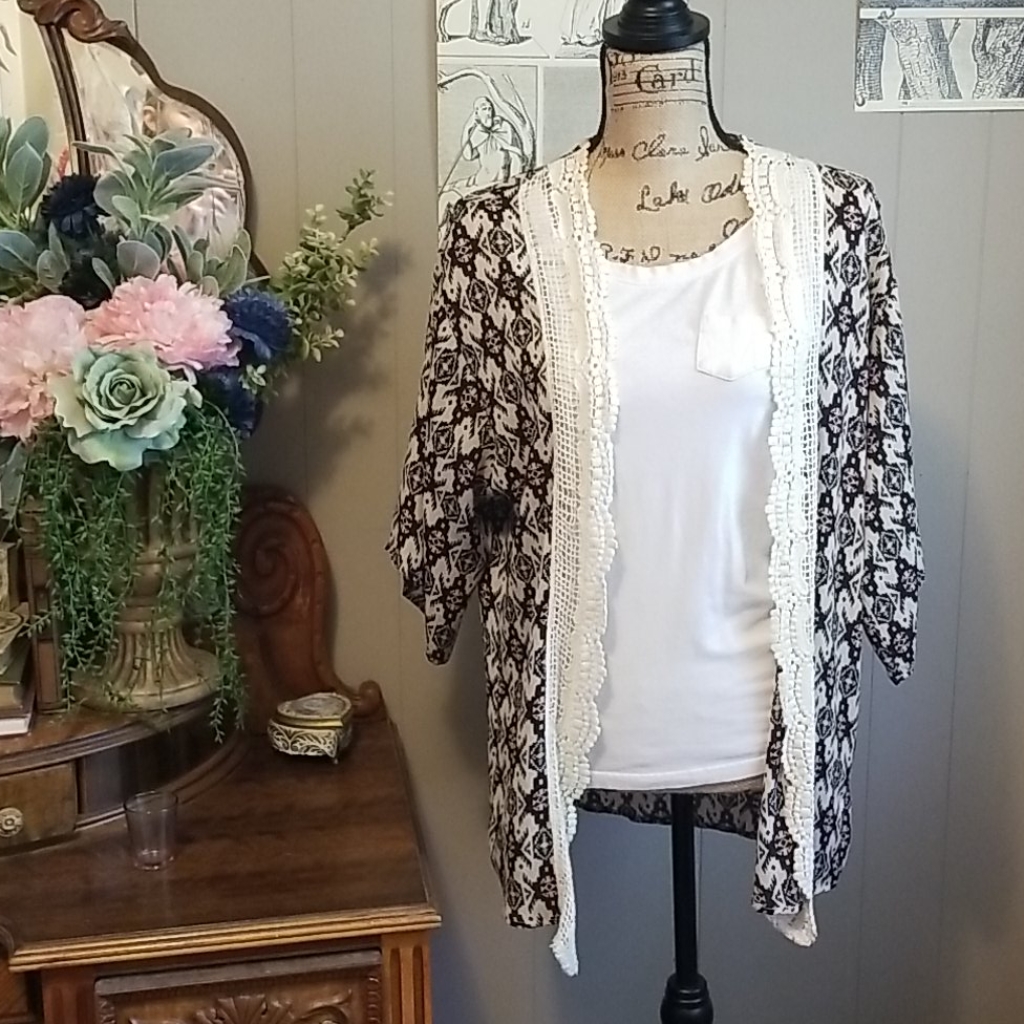 Aztec Pattern Kimono